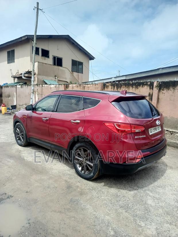 Hyundai Santa Fe 2015 Red