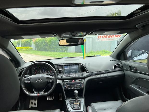 Hyundai Elantra Sport 2018 White