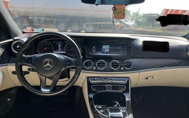 Mercedes-Benz E300 2017 Gray