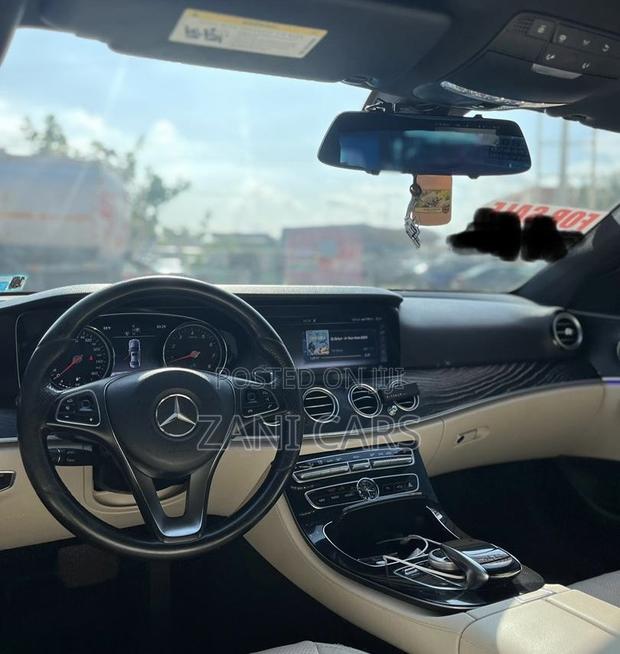Mercedes-Benz E300 2017 Gray
