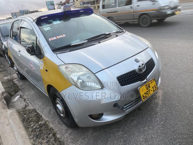 Toyota Yaris 2010 Silver