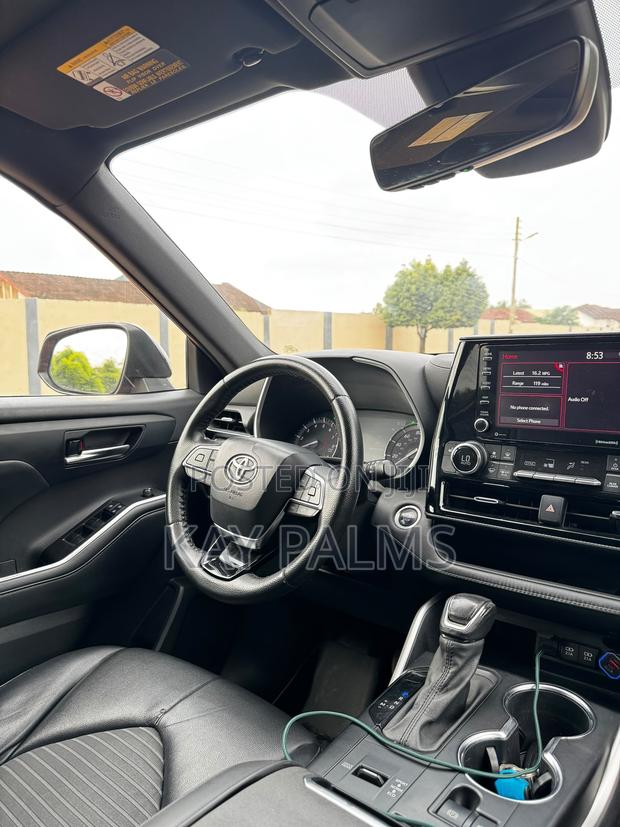 Toyota Highlander XSE 2022 Red
