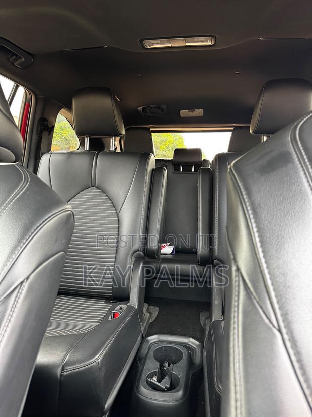 Toyota Highlander XSE 2022 Red