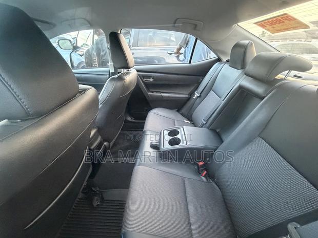 Toyota Corolla LE 4dr Sedan (1.8L 4cyl CVT) 2017 Black
