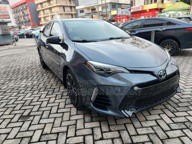 Toyota Corolla 2015 Gray