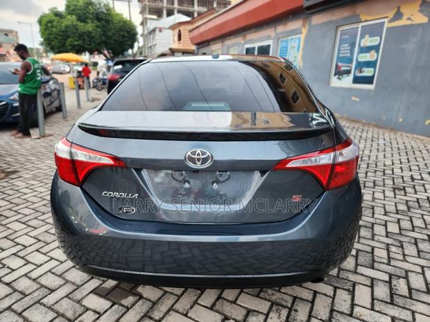 Toyota Corolla 2015 Gray