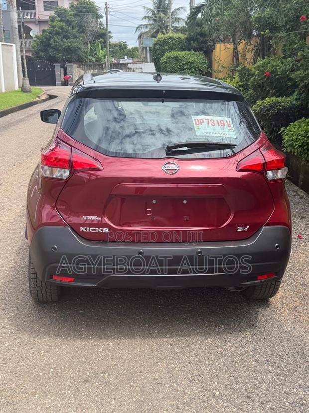 Nissan Kicks SV 2020 Burgundy