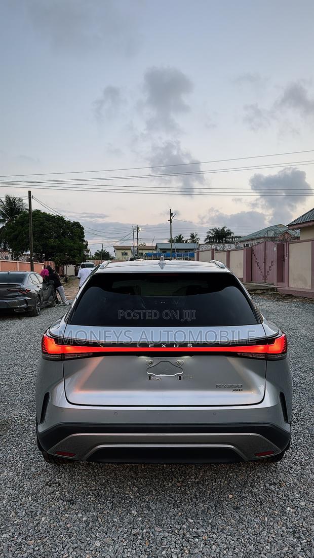 Lexus RX 2023 Silver