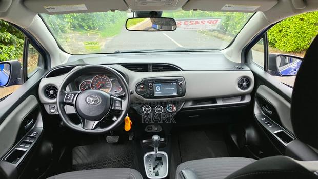 Toyota Yaris 2019 Blue