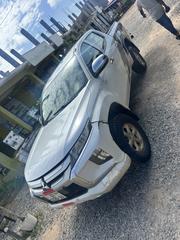 Mitsubishi L200 2019 White for sale