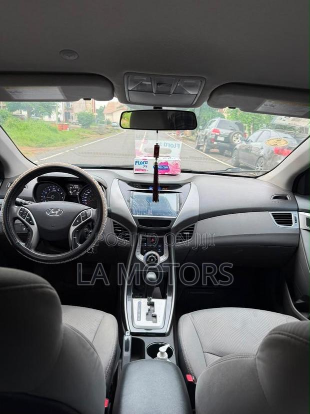 Hyundai Elantra 2013 Silver