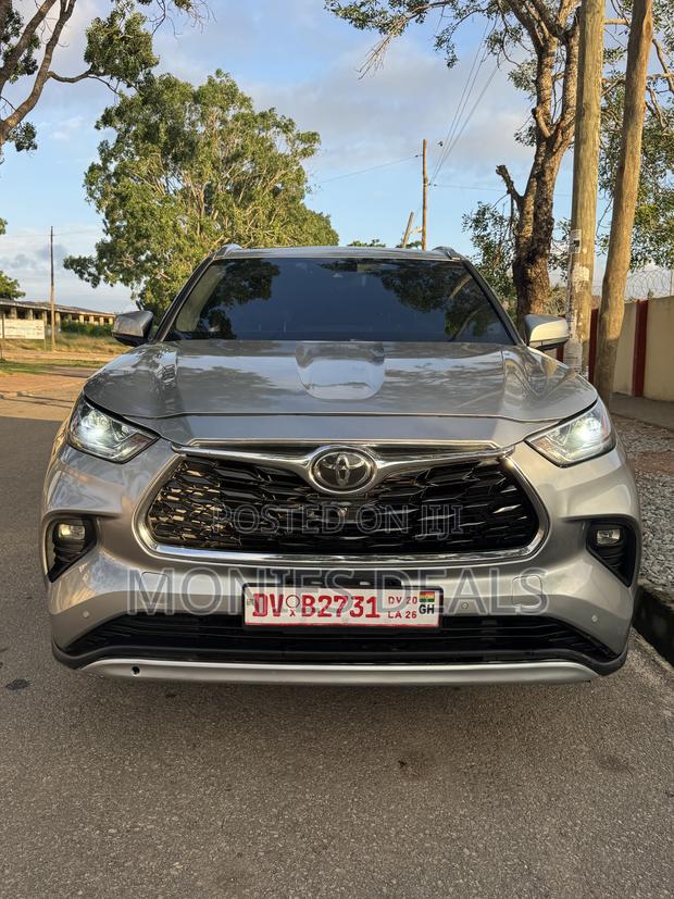 Toyota Highlander Platinum 2021 Silver