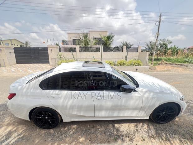 BMW 330i 2020 White
