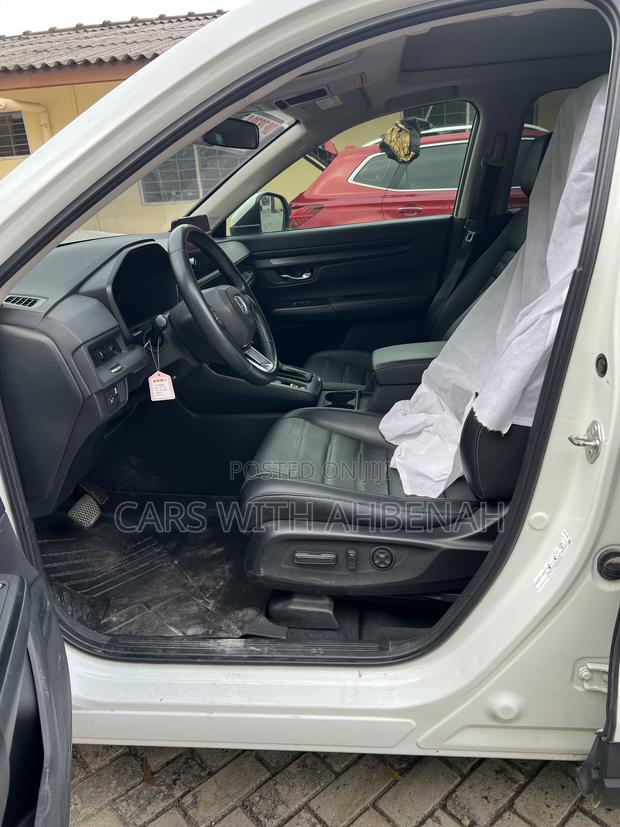Honda CR-V 2023 White