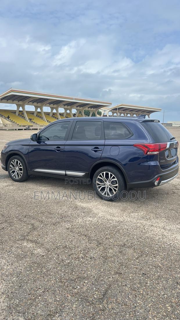 Mitsubishi Outlander SE AWC 2018 Blue