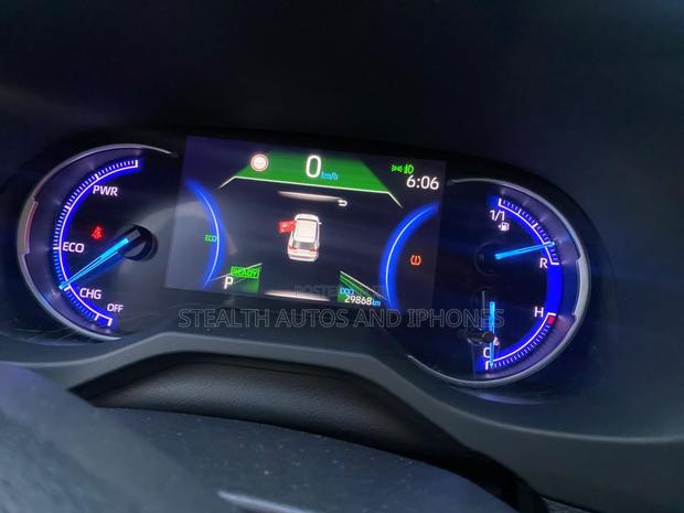 Toyota RAV4 XLE 2021