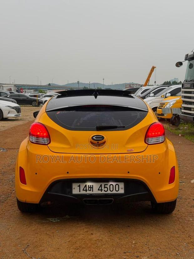 Hyundai Veloster Turbo 2013 Yellow