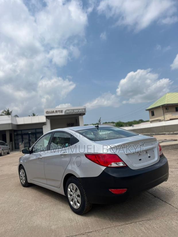 Hyundai Accent 2017 Gray