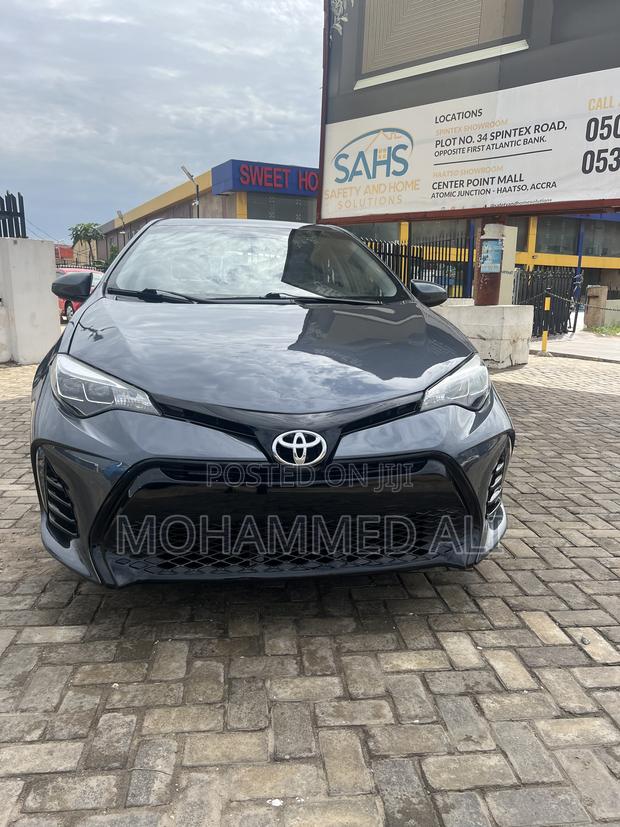 Toyota Corolla 2016 Gray