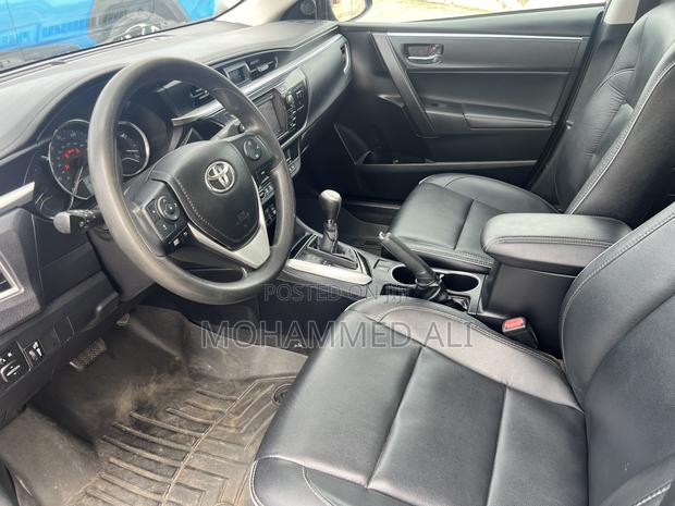 Toyota Corolla 2016 Gray