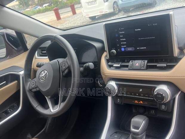 Toyota RAV4 2025 Blue