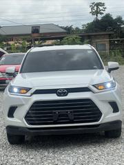 Toyota Highlander XLE AWD 2024 White for sale