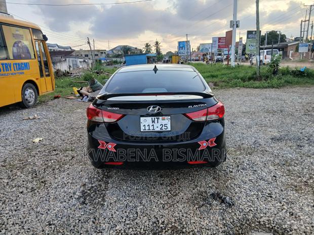 Hyundai Elantra 2013 Black