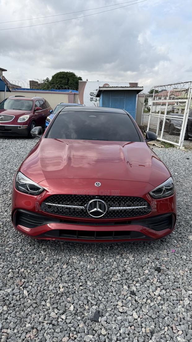 Mercedes-Benz C300 2023 Red