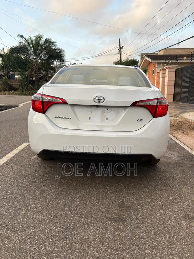 Toyota Corolla 2015 White