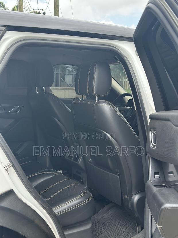 Land Rover Range Rover Velar R-Dynamic S 2021 White