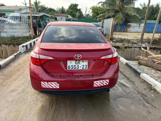 Toyota Corolla 2016 Red