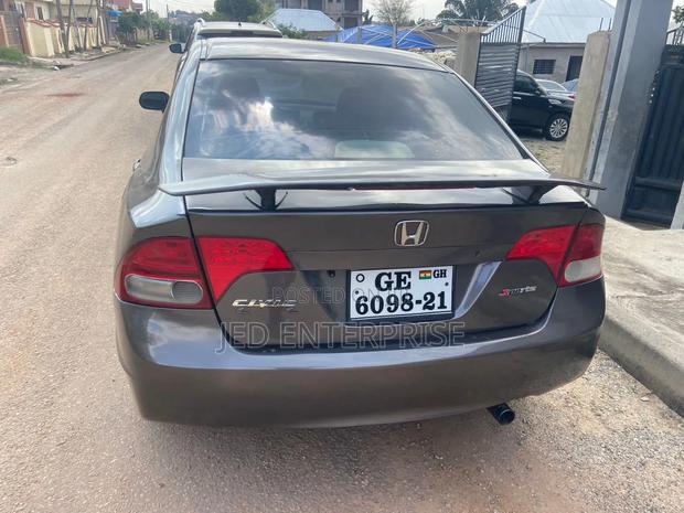 Honda Civic 2010 Gray