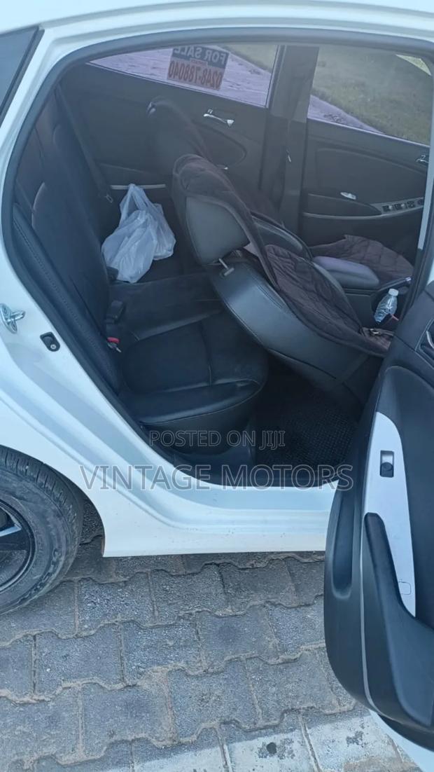 Hyundai Accent 2015 White