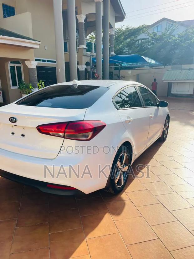 Kia Forte EX Sedan 2018 White