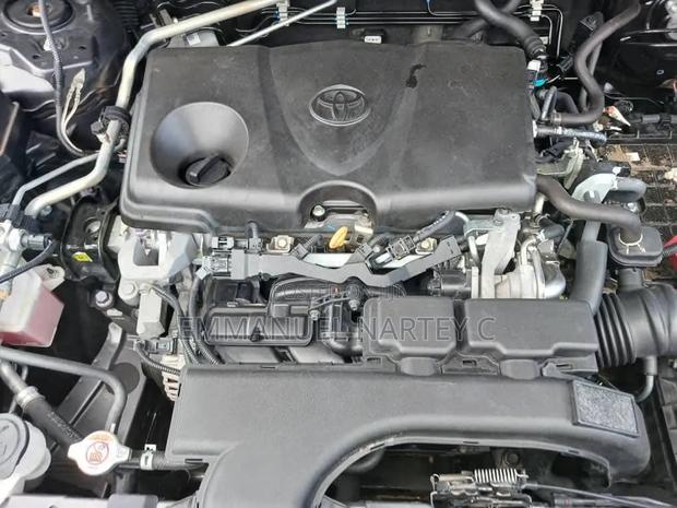 Toyota RAV4 2021 Gray