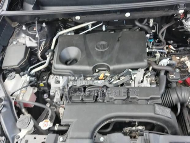 Toyota RAV4 2021 Gray