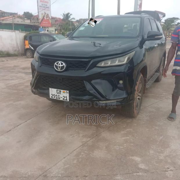 Toyota Fortuner 2020 Black