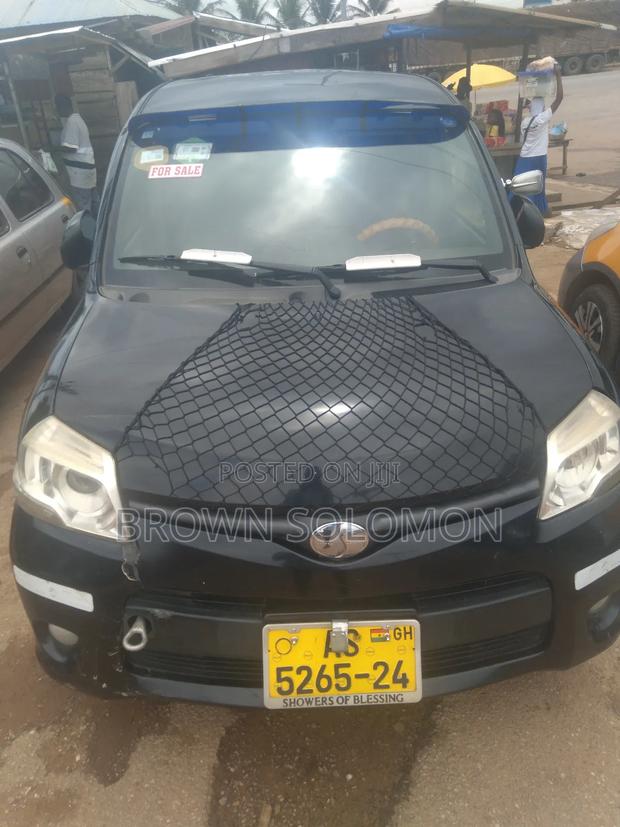 Toyota Sienta 1.5 AWD 2013 Black