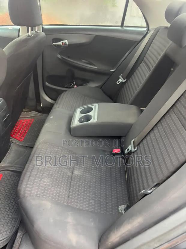 Toyota Corolla 2013 Gray