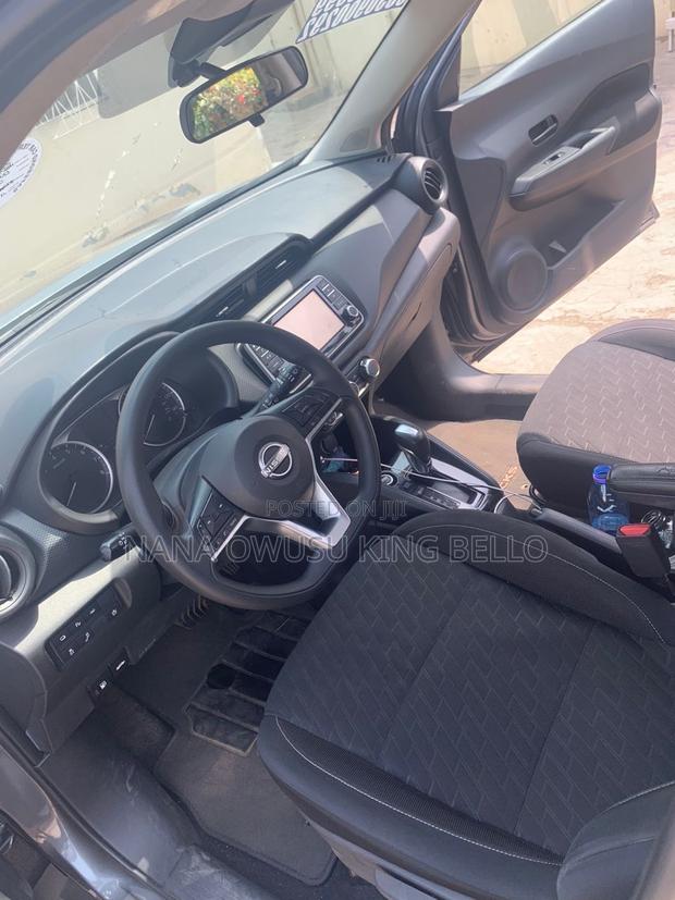 Nissan Kicks 2022 Gray