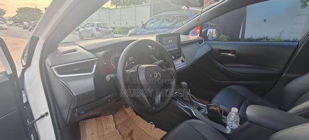 Toyota Corolla SE 2023 White