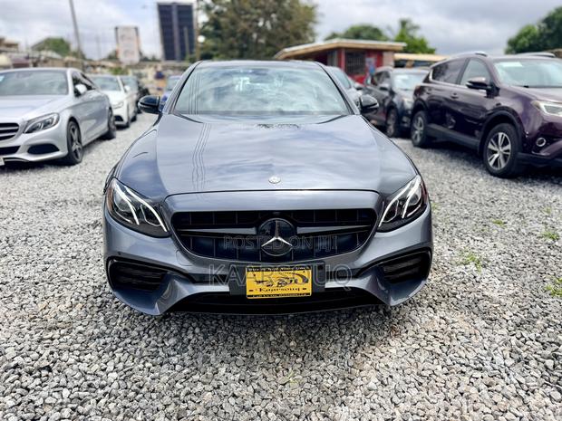 Mercedes-Benz E300 2018 Gray