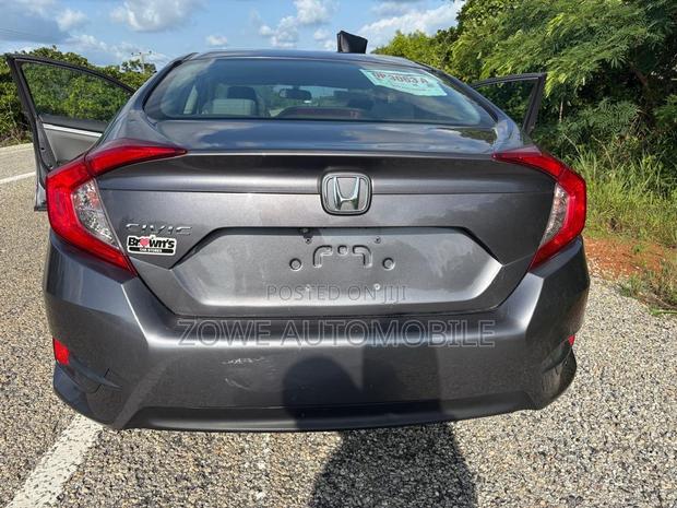 Honda Civic 2016 Gray