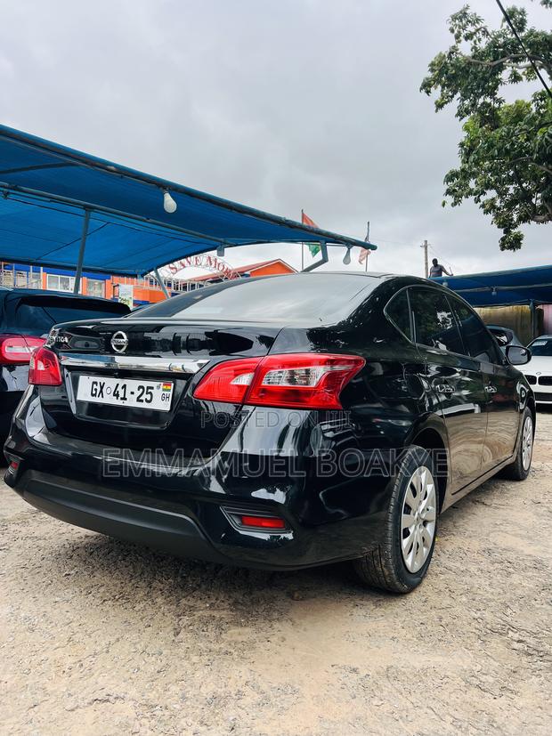 Nissan Sentra 2016 Black