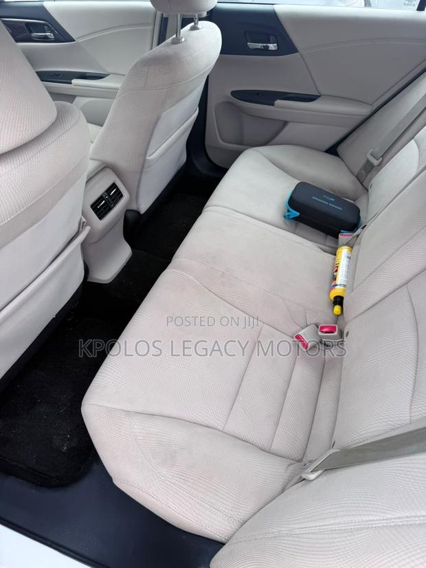 Honda Accord EX-L 4dr Sedan FWD (2.4L 4cyl 2A) 2017 White