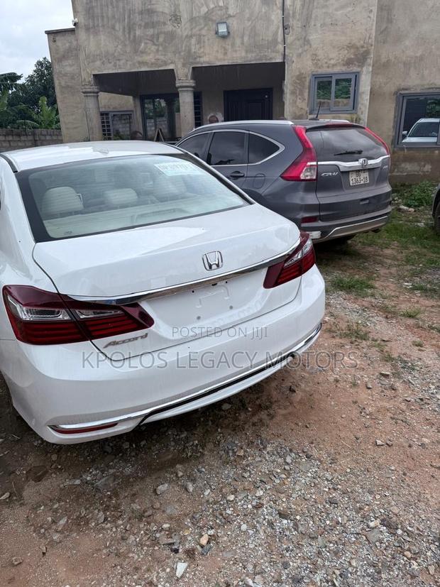 Honda Accord EX-L 4dr Sedan FWD (2.4L 4cyl 2A) 2017 White