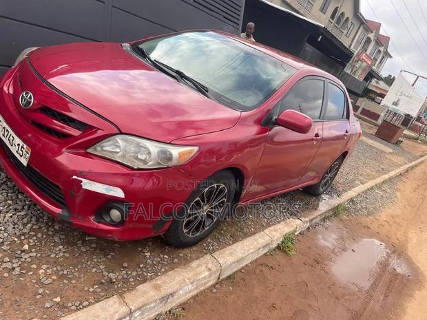 Toyota Corolla LE 4dr Sedan (1.8L 4cyl 4A) 2013 Red