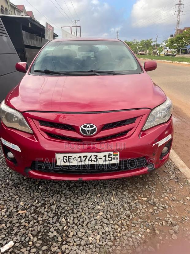 Toyota Corolla LE 4dr Sedan (1.8L 4cyl 4A) 2013 Red