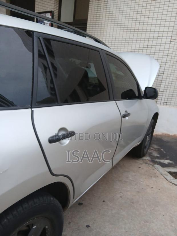 Toyota RAV4 2011 Gray