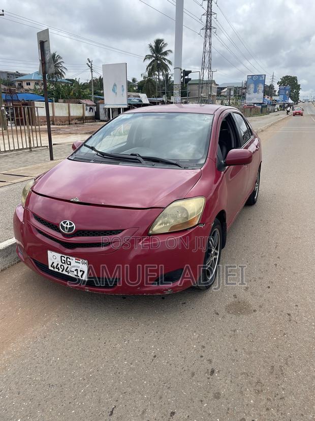 Toyota Yaris 2010 Red